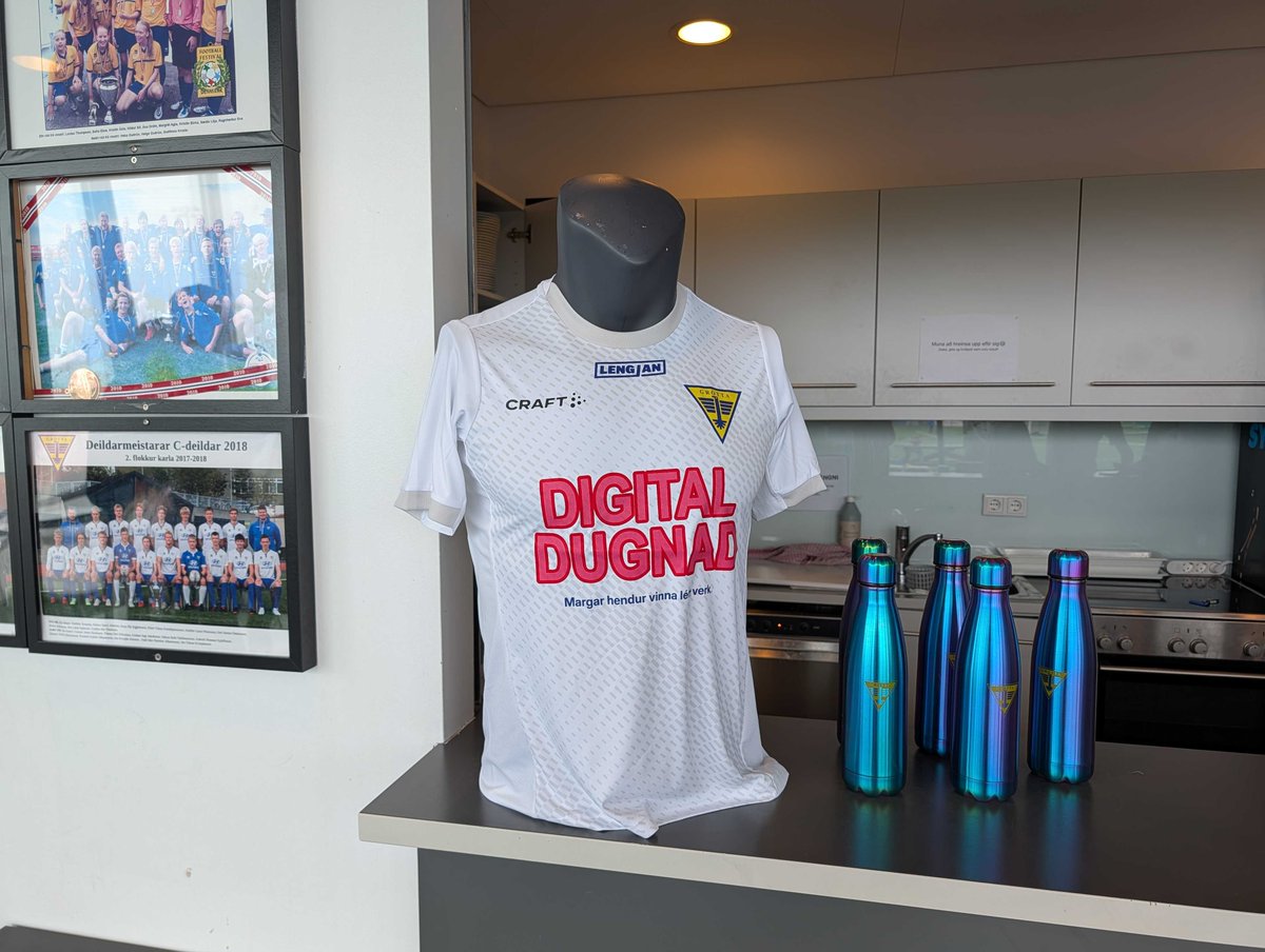 vivaldibrowser's tweet photo. Norway didn't win against France 🙁 
But here's how to turn this around: GIVEAWAY!!! 🙂

This is Grotta's kit, an Icelandic football team that Vivaldi has been sponsoring for a few years. 🇮🇸 

If you'd like to rock one this summer, all you need to do is:

1) Like this post 
2) Comment below telling us how can you contribute to the Digital Dugnad 😏

(The lucky winner will be chosen next Monday 29th June at 11:00 CEST)