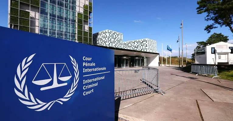 Sedayedary_tv_e's tweet photo. ICC Judges Sue Trump Over Sanctions  Three judges of the International Criminal Court (ICC) have filed a lawsuit against Donald Trump, President of the United States, accusing him of exceeding his legal authority in...
Click Below To Read More
https://t.co/UBn7WdT5l6 https://t.co/d8xCxHLJCl