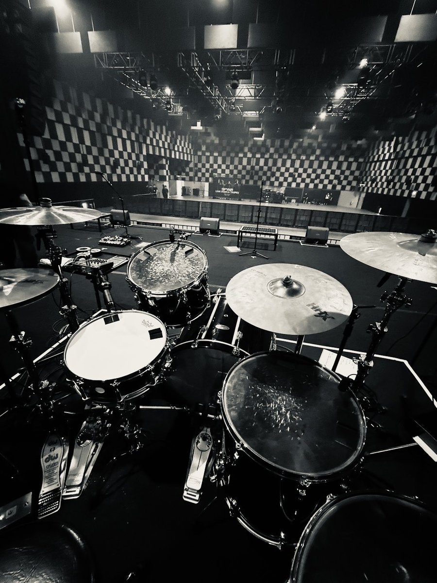 My_SPYAIR's tweet photo. Taipei, here we go‼︎‼︎

#SPYAIR https://t.co/IRWJYBkiMo