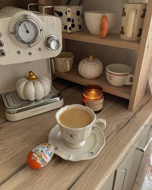 nyliava's tweet photo. fall decorations🍁 https://t.co/HGsVPmohU6