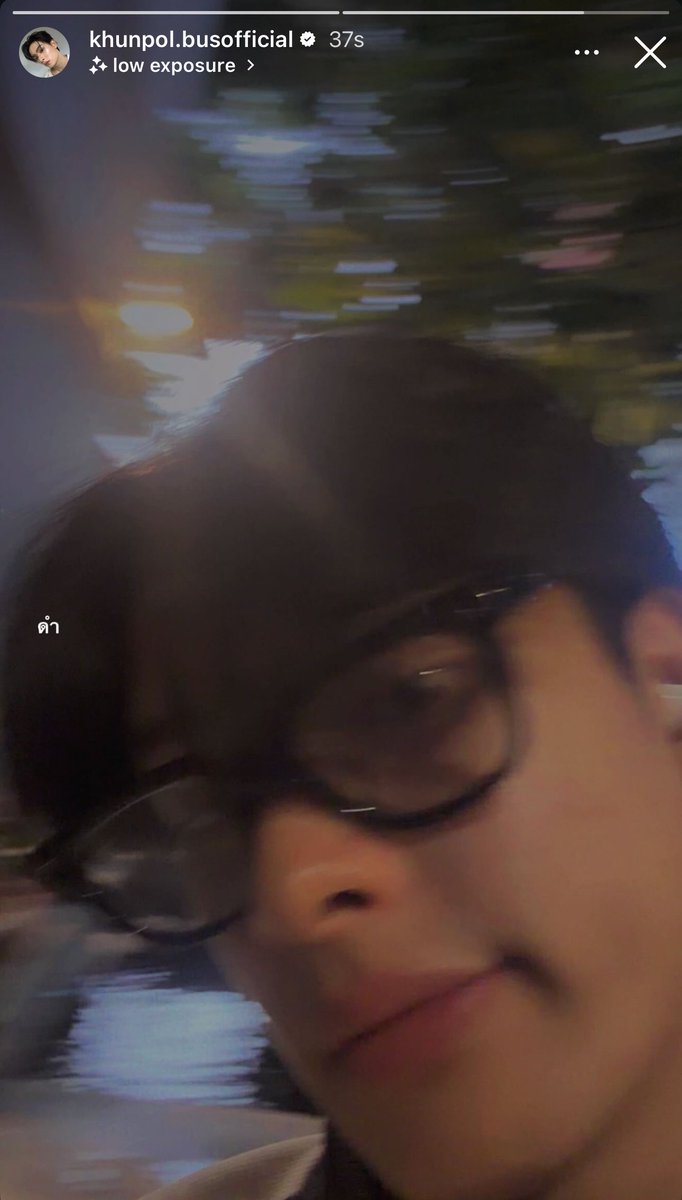 heykhunp's tweet photo. แฟนคลับกาวกันว่าขุนย้อมผม ฮีลงรูปผมดำก็ไม่เชื่อ จนฮีต้องมาลงบอกดำ กุตราย แต่ยังไม่เชื่อเหมือนเดิม 55556666666665555 https://t.co/Y84gtqbyUZ