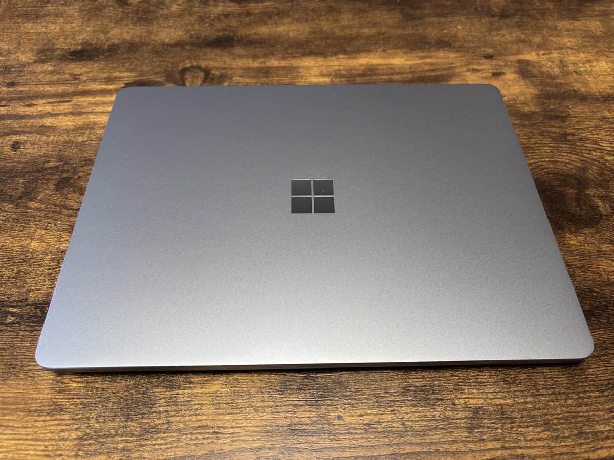 matt__san's tweet photo. コロナ前に買ったSurfaceのSSD容量よりiPhoneの方が大きくなってバックアップ取れなくなったので、何の下調べもせず1TのSurfaceを衝動買いで導入

失敗したのはSONY純正現像ソフトがSnapDragonに対応してなかったこと...

アプデで対応してくれるのを期待しつつ、社外ソフトで対応するか... https://t.co/xjebzCEnHY