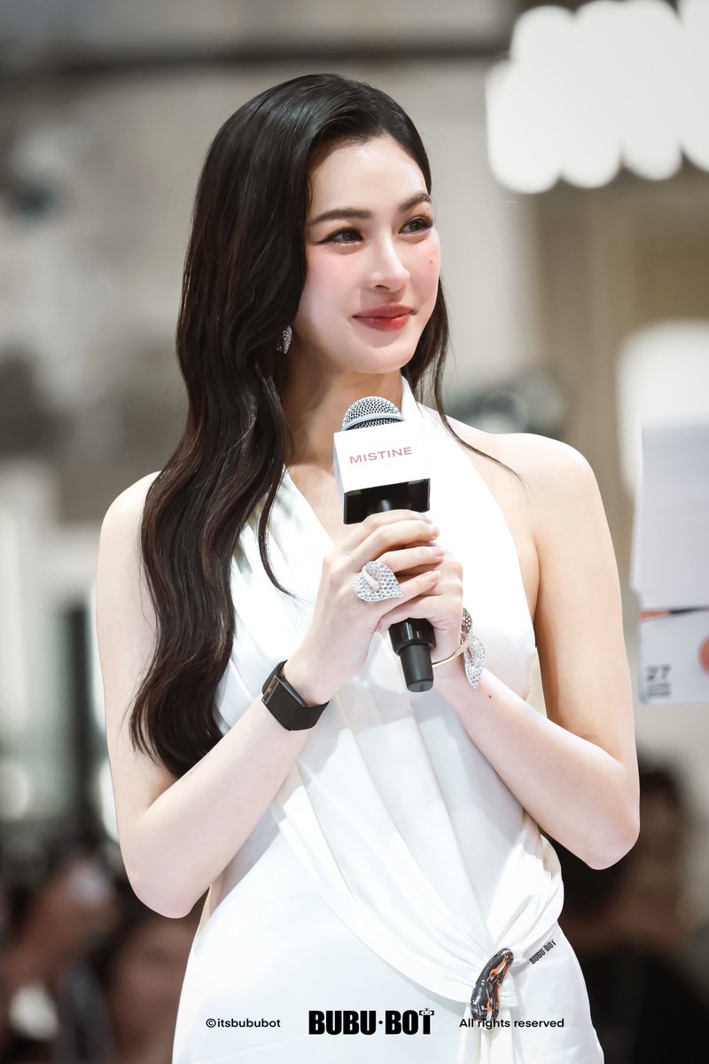 itsbububot's tweet photo. 🤍🤍
062726

LING PRESENTER MISTINE 
#MistineUltimateMomentxLingling https://t.co/KgyOFWMwHy