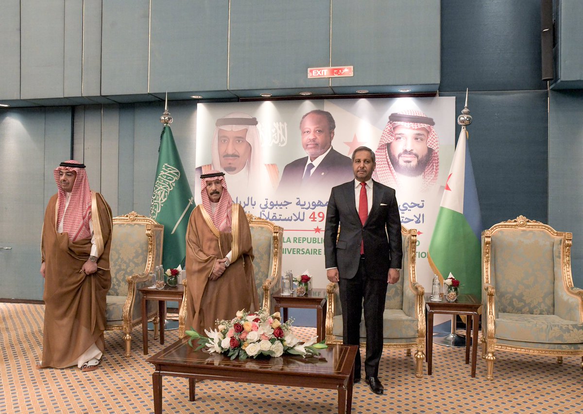 dya_bamakhrama's tweet photo. صور لحفل الاستقبال الرسمي لسفارة جمهورية جيبوتي في الرياض بمناسبة الذكرى٤٩ للاستقلال الوطني، بحضور أصحاب السمو والمعالي والسعادة، وأعضاء السلك الدبلوماسي، ونخبة من رجال الأعمال والإعلاميين والمثقفين، في أجواء عكست عمق العلاقات الأخوية بين جمهورية جيبوتي والمملكةالعربيةالسعودية https://t.co/44NWMiL5dr