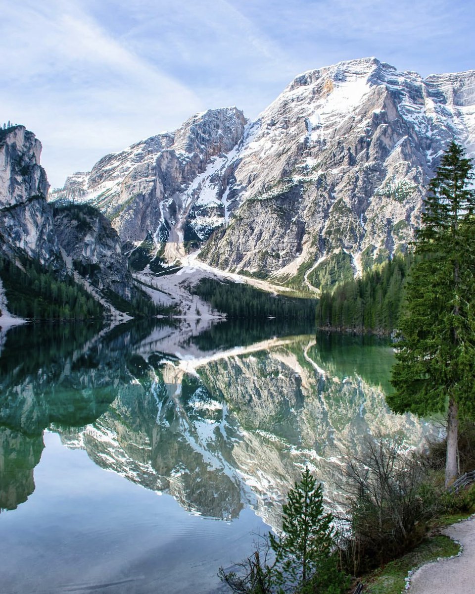earthwhisperss's tweet photo. Dolomites, Italy https://t.co/s3V9MtXtDP