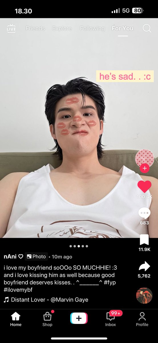 seakachu's tweet photo. hihi :3 :3 karena akuu lihat ada pembahasan skynani ciuman — aku bikin what if! nani ngepost konten imut, “where i’d kiss my boyfriend if. . .” 👀💋👦🏻 https://t.co/xgu72YDQjm