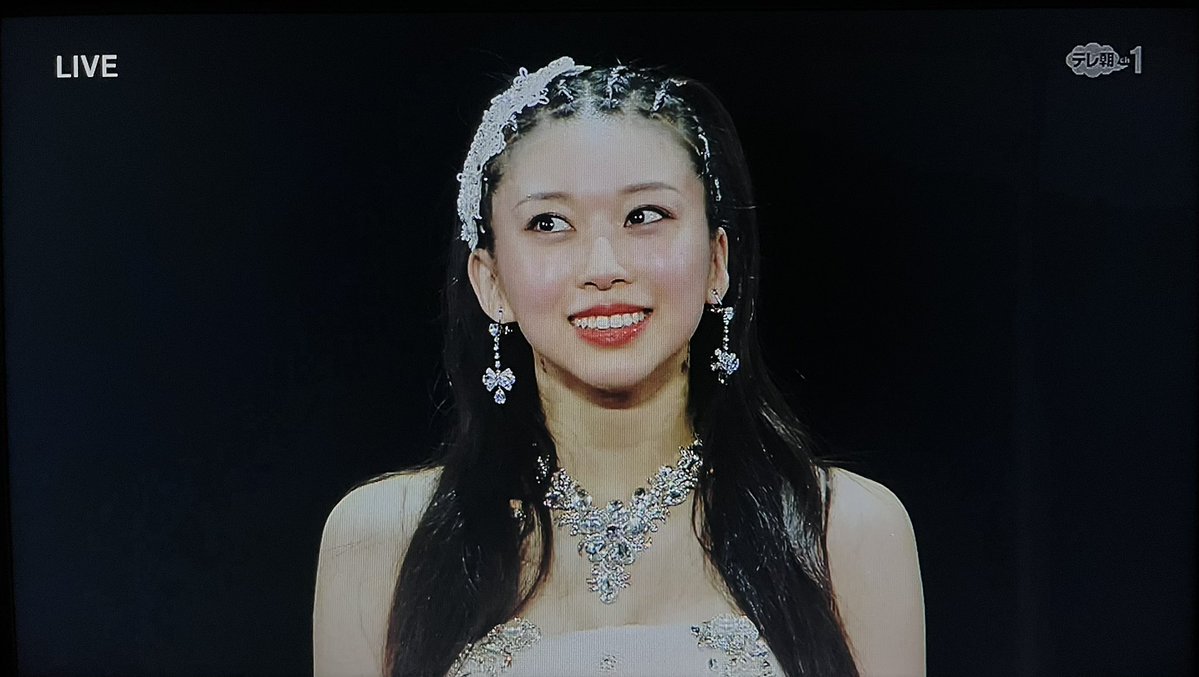Supodoritime's tweet photo. 日本武道館　ラスト
真莉愛「･･････長い間!!!
くそお世話になりました!!!

この御恩は一生･･･!!!
忘れません!!!」 https://t.co/3y9XJMZQtU