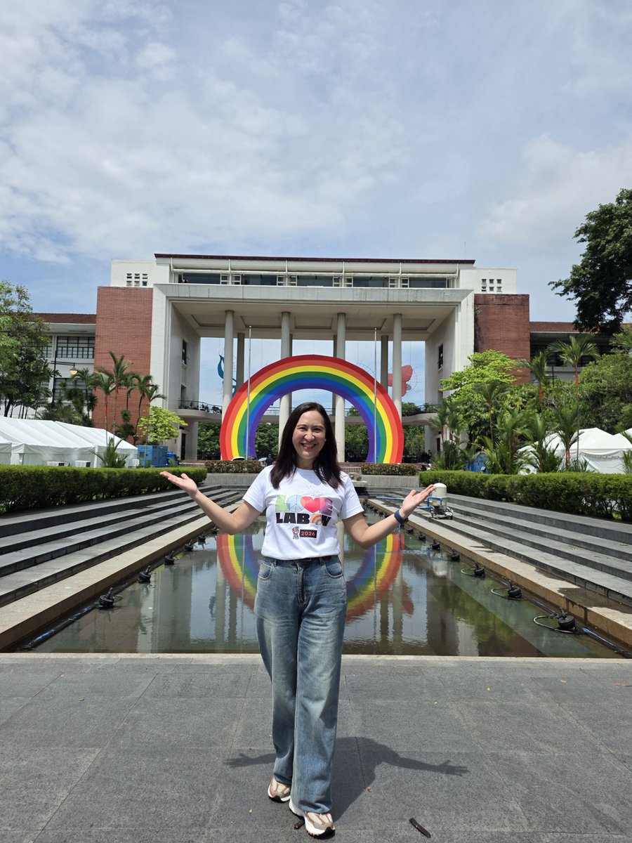 QCMayorJoy's tweet photo. "Masaya pag may bakla,
Mahal ko ang mga bakla,
Gusto ko ang mga bakla,
Dapat may bakla!"
— Eugene Domingo sa Ang Babae sa Septic Tank 2

Korique??? Happy Pride sa lahat! Tandaan niyo sa QC — you are seen. https://t.co/8D39ylkIgd