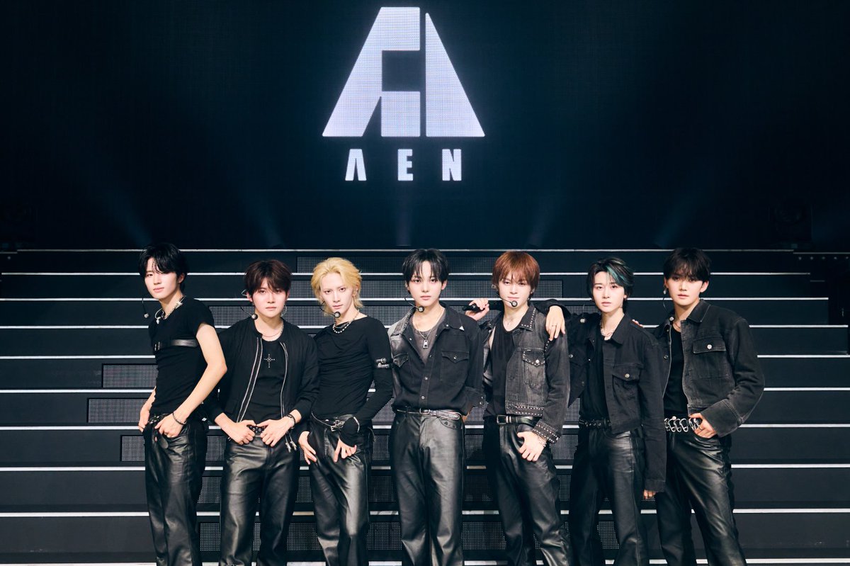 encountofficial's tweet photo. 〖 #ENCOUNT REPORT🖤 〗

日韓合同グループ・AEN、初お披露目に「幸せです」　アミューズ×STARSHIPによる期待の新星

■ https://t.co/DxeqnVvwrp
（セトリあり）

💿8月5日 1stEP『A NEW ERA OF NOW』

#AEN #에이엔 #エイエン ＠AEN_offcl @amuse_official @STARSHIPent https://t.co/YCi3tI8DYE