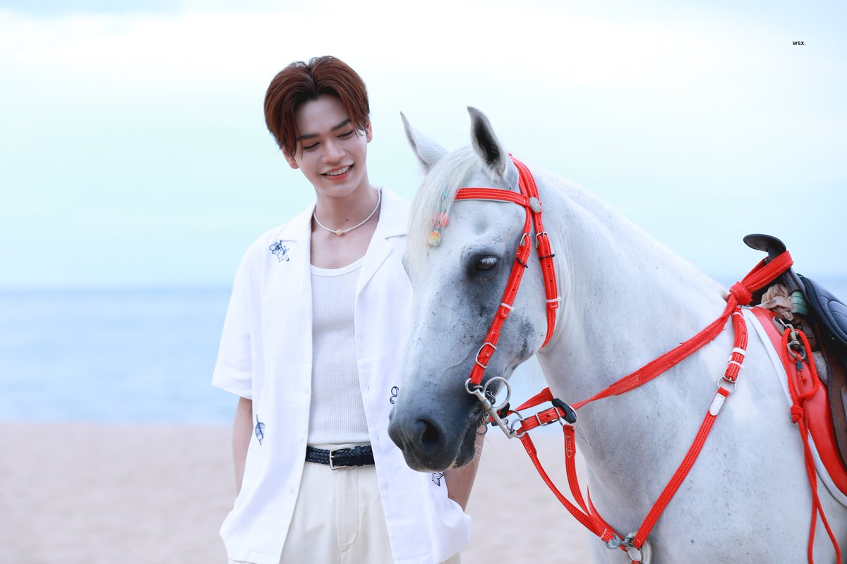 CHOMPUTRIPLES's tweet photo. น้องม้าคกับจูเนียร์(ชื่อม้าที่น้องตั้งเอง) ✨️

DRALLY BLISS MARKJRTN D1

#DrAllyinHuahinxMarkDay1 
#markjrtn https://t.co/rsOwHnYvwm