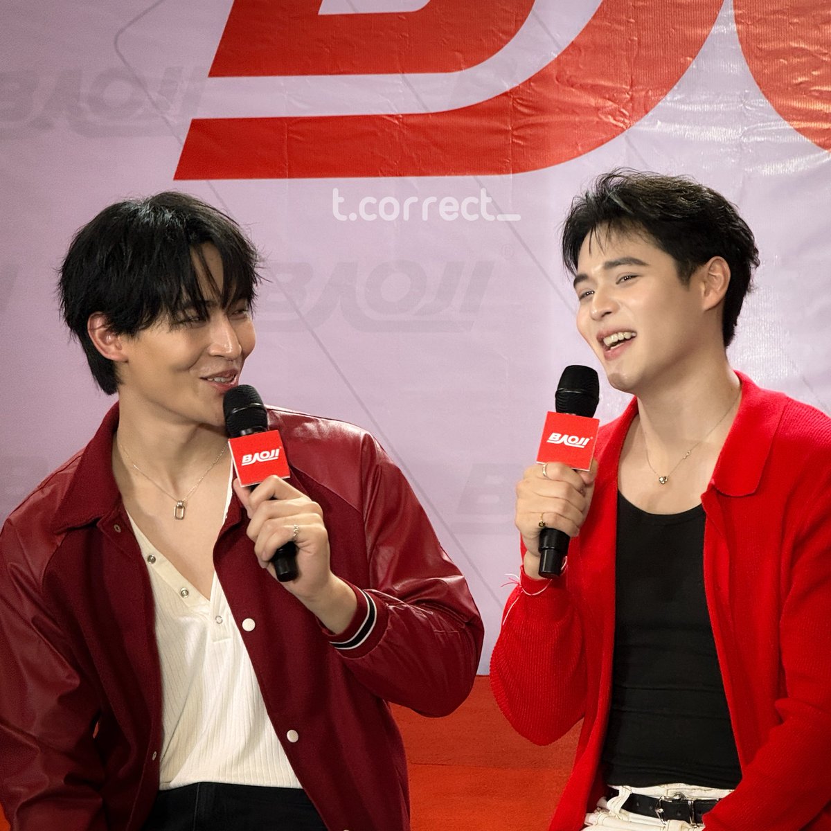 SBtar12's tweet photo. 💖🫶🏻
#BAOJIxOHMPOON 
#poon_mit12 #OhmThitiwat https://t.co/p2jTBKARrQ