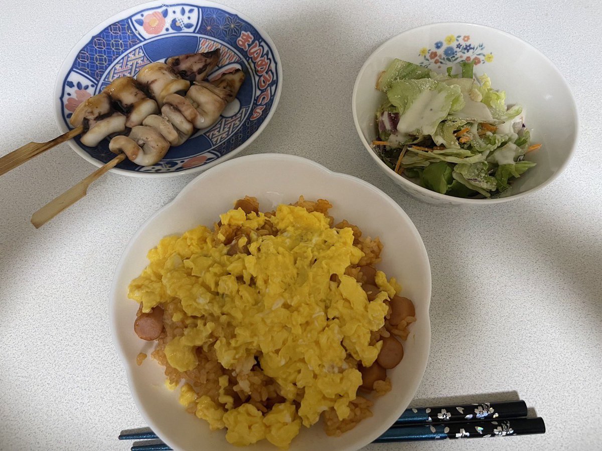 MusicLii's tweet photo. @ATR_info #金曜日のひきラジ
一人暮らしを始めて間もない頃、オムライスを作ろうとして大失敗した料理です。
なんだか懐かしい気持ちになりました。 https://t.co/47fGkQBeuP