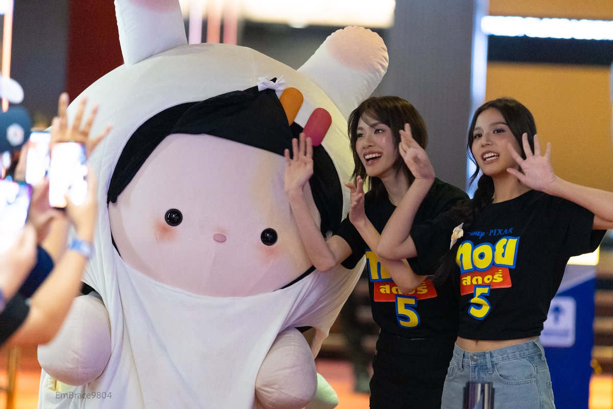 EmB9804's tweet photo. เอนี่เปิดเหม่ง 🥺

EMIBONNIEANY X TOY STORY5
#SFxEmiBonnieAny https://t.co/pIGefqH5Bo