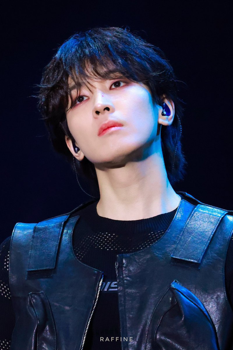 heisjww's tweet photo. 어떻게 같믄 사람이지 https://t.co/GKIzYsQy61