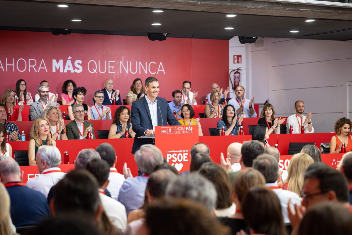 IratxeGarper's tweet photo. Gobernar no es solo resistir; gobernar es seguir mejorando la vida de la gente de nuestro país.

Merece la pena no dejar a nadie atrás. Merece la pena seguir defendiendo una España comprometida con los valores europeos.

Más derechos. 
Más Estado del bienestar. https://t.co/lszEnBbHdX