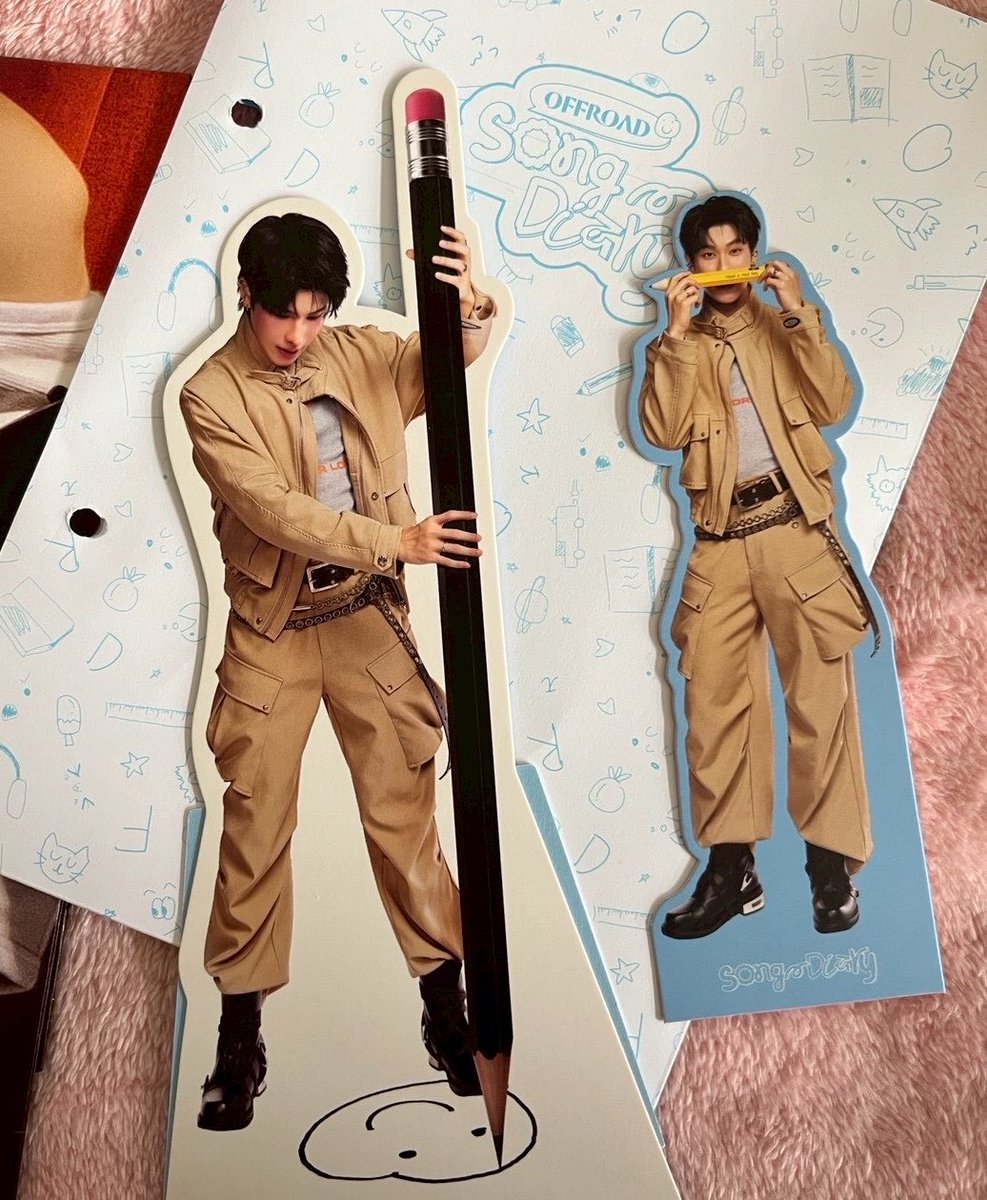 morlorly's tweet photo. wts/ พร้อมส่ง ིྀ♡ 🛋️💘🍐

🏵️ Standee + bookmark 
（ゝ。∂）☆〜 150฿ รวมส่ง 🪽

#ตลาดนัดต้าห์อู๋ออฟโรด https://t.co/60w621Ce6R