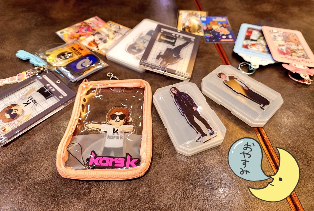 WNDR0825VN's tweet photo. そういえば、昨日は犬さんも犬さんのフォロワーさんも優しくてめちゃくちゃ暖かい気持ちになりました！ありがとうございました✌️🎶
全部で10人くらいいるkors kさん笑 https://t.co/c8djvDVMpm