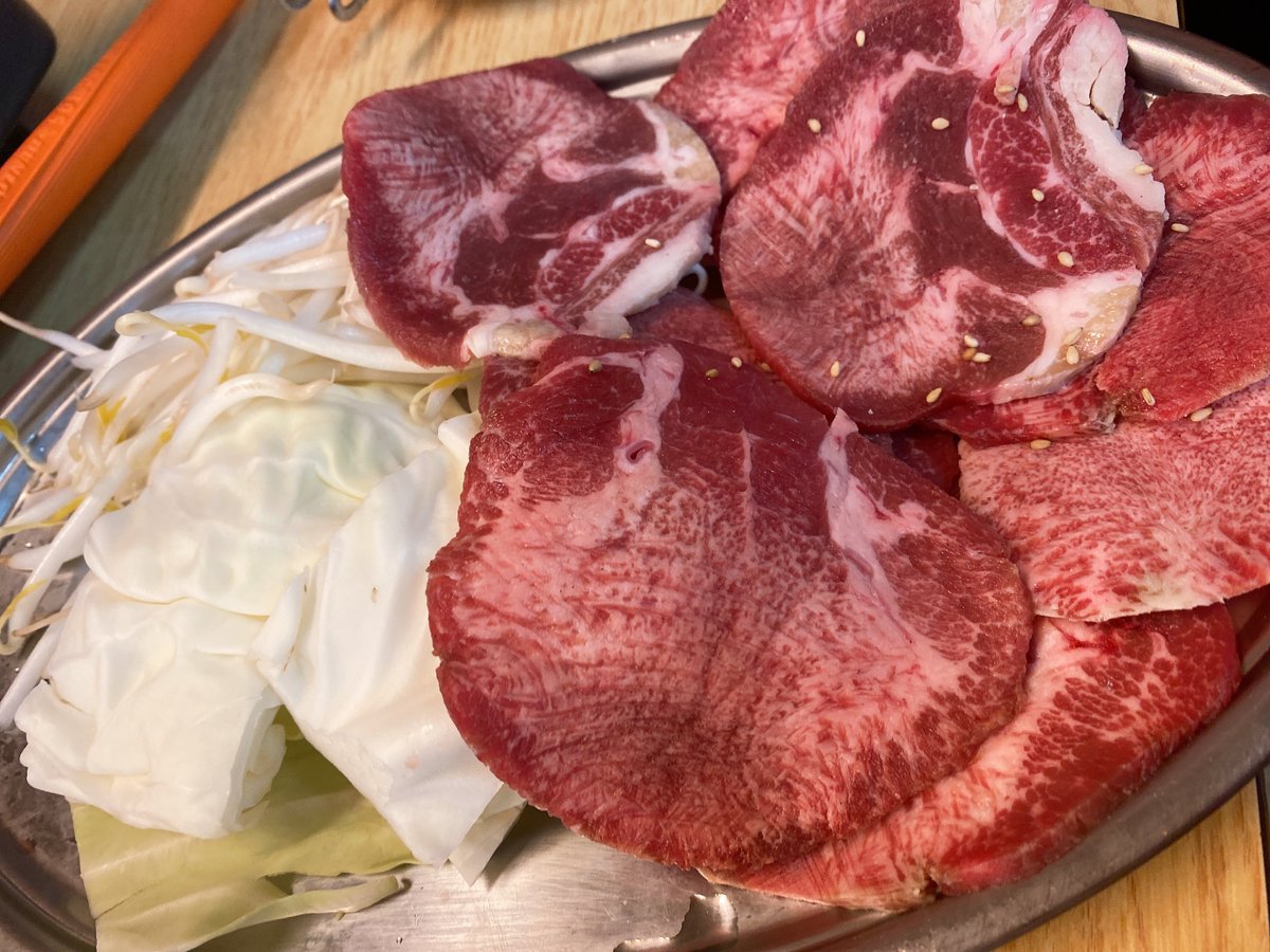 Rei1854's tweet photo. 兄ちゃんの奢りでお肉食べてきた♪ https://t.co/ESpRzwPbQ6