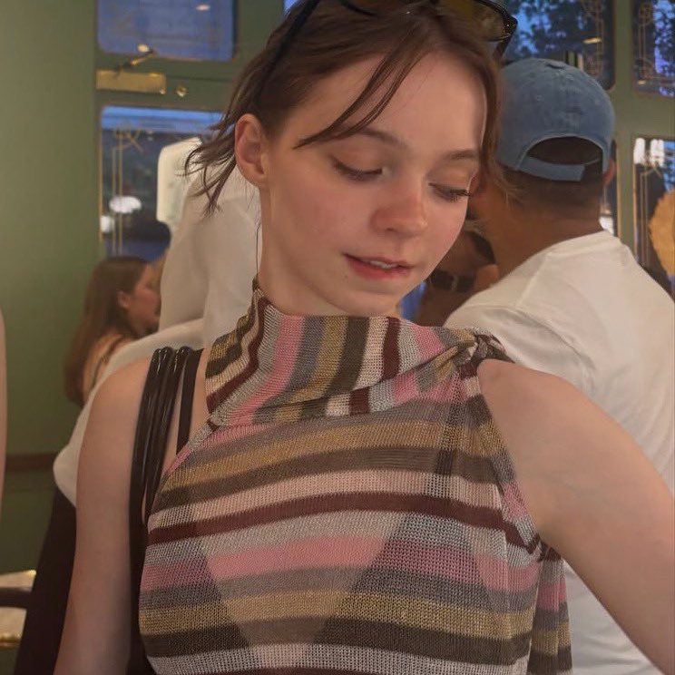 esinclaires's tweet photo. just one chance emma… https://t.co/ThowJj9P0t