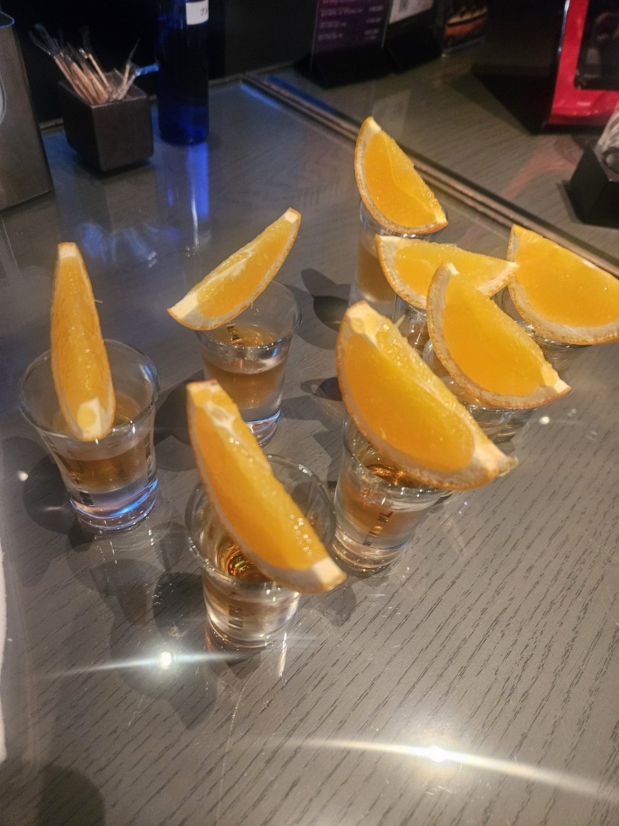 テキーラっておいしくないのになんか飲みの場で必要 これぞハング