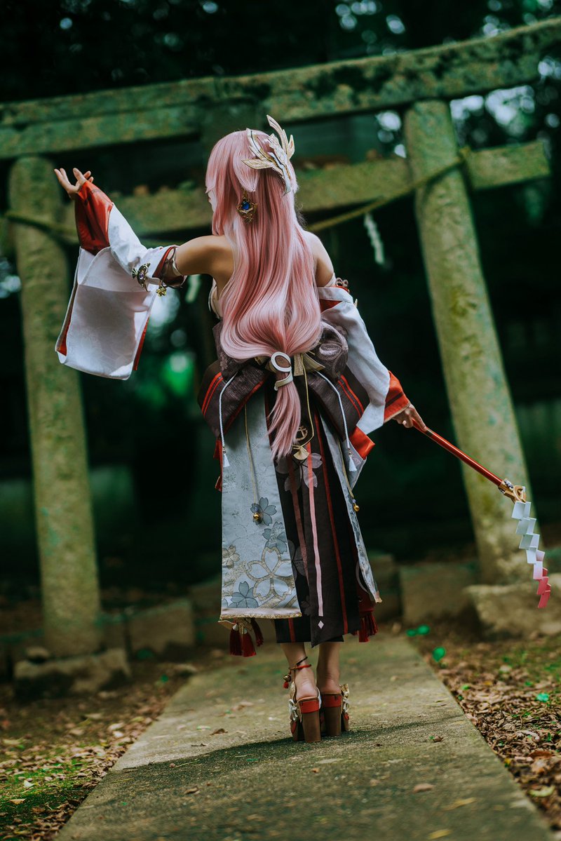 Koyuki_cos17's tweet photo. 【#GenshinImpact/ #Cosplay】 #yaemiko

                 "鳴神社"

📸様▷▶やるみんさん(@ponjuice8 )
 #八重神子生誕祭2026
 #顔の見えない写真 https://t.co/0uBPIpEjwI