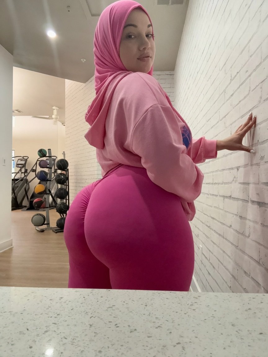 hijab_goonerr's tweet photo. wataa 
whos like hijabi ? https://t.co/om5t25P46g