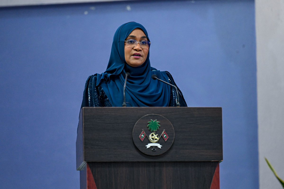 presidencymv's tweet photo. First Lady @sajidhaamohamed attends the official ceremony marking World No Tobacco Day in M. Mulak.

During the ceremony, the First Lady unveiled the national anti-tobacco campaign logo. The event highlighted the importance of raising awareness about the harmful effects of tobacco use and promoting healthier lifestyles.