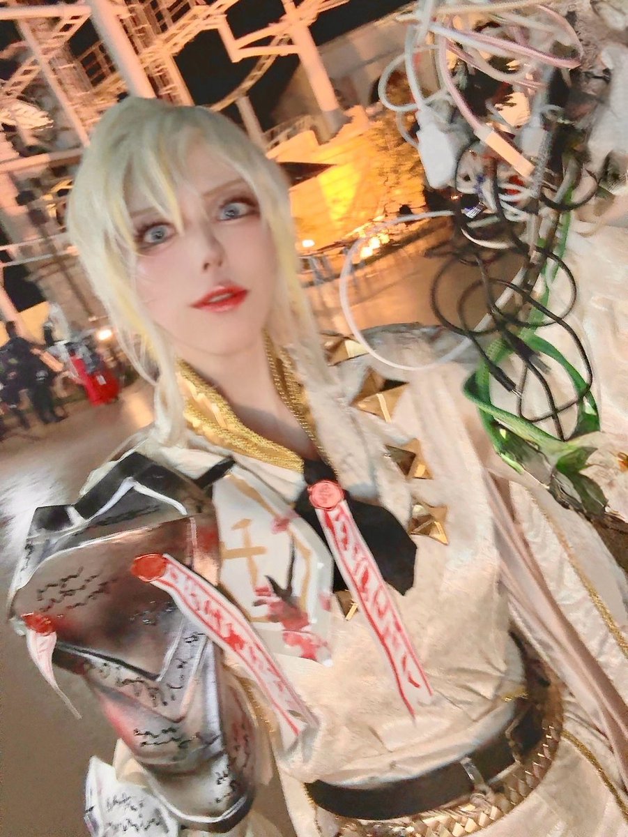 magarizaki's tweet photo. Cosplay
クローマー人格のファウスト
着替えました！
#LimbusCompany
#ラグコス https://t.co/h2JRxv4uiC