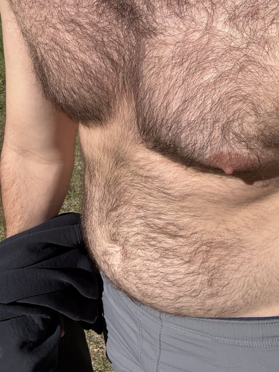 bigjamesworld's tweet photo. What’s better? Chubby hair or chubby no hair? https://t.co/j98v3KhTr9