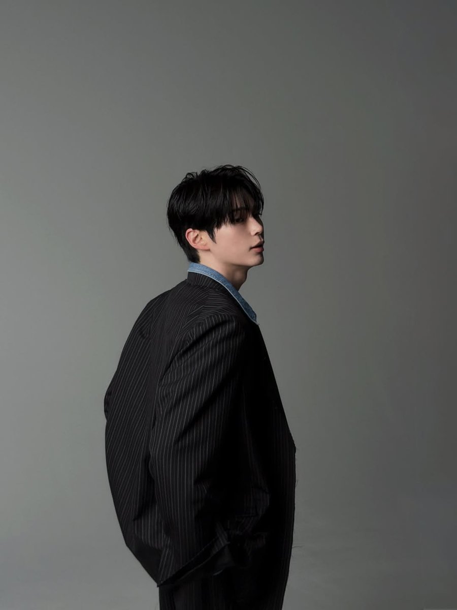 SungHanbinPHL's tweet photo. @sunghanbin_twt [📸] 20260627 ZB1 Instagram Update (2/3)

"𝐒𝐏𝐔𝐑 August 2026 ღ"

🔗: https://t.co/DBCSM4AVdr

#ZEROBASEONE #ZB1 #제로베이스원 #SUNGHANBIN #성한빈 #成韩彬 #ソンハンビン @sunghanbin_twt https://t.co/tL5vYCiO0t