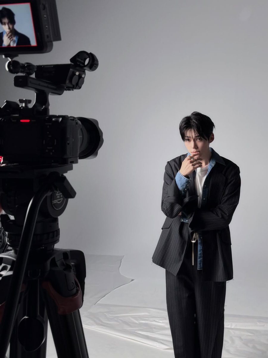 SungHanbinPHL's tweet photo. @sunghanbin_twt [📸] 20260627 ZB1 Instagram Update (2/3)

"𝐒𝐏𝐔𝐑 August 2026 ღ"

🔗: https://t.co/DBCSM4AVdr

#ZEROBASEONE #ZB1 #제로베이스원 #SUNGHANBIN #성한빈 #成韩彬 #ソンハンビン @sunghanbin_twt https://t.co/tL5vYCiO0t