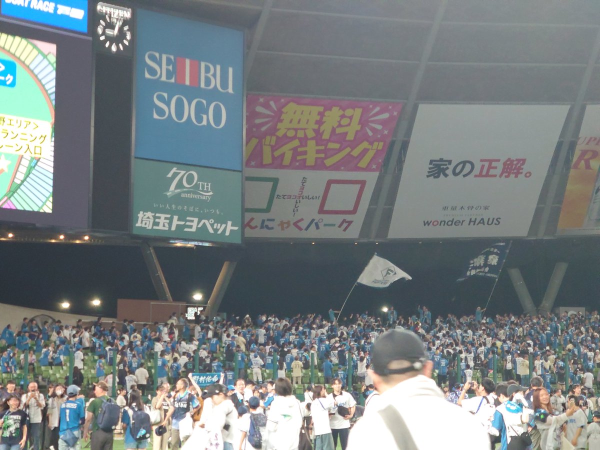 roku_emon's tweet photo. ハイハイ、帰りますよ https://t.co/e2xjKp2l5M