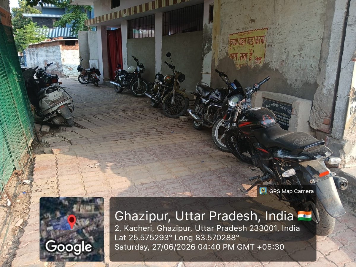 indiangang's tweet photo. @ghazipurpolice @IgRangeVaranasi @AdminGhazipur @adgzonevaranasi महोदय, आपसे विनम्र अनुरोध है कि हमारी समस्या का संज्ञान लेकर  कार्रवाई करें। हम प्रतिदिन इस समस्या से परेशान हो रहे हैं। https://t.co/4WZxcJuoQO