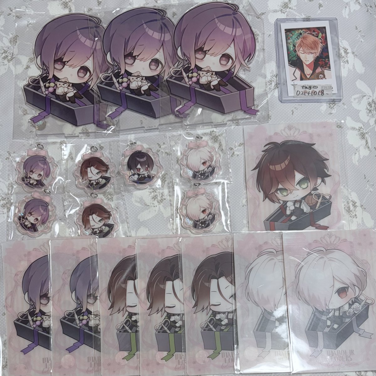 02141018_'s tweet photo. 交換　DIABOLIK LOVERS ディアラバ
だーりんこれくしょん　くじ

譲：
B_カナト
C_カナト　ライト　レイジ　スバル
D_アヤト　カナト　ライト　スバル

求：同＞異　シュウ

都内お手渡し／郵送

よろしくお願いいたします◽️ https://t.co/MipjcjzDj8