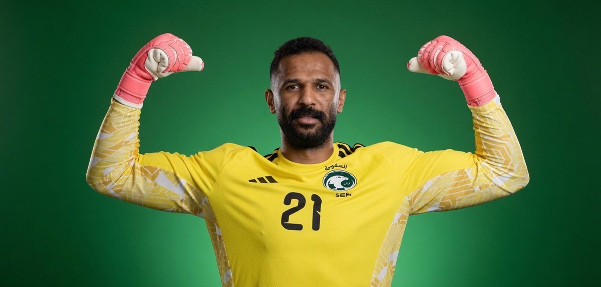 10reoi's tweet photo. اعتقد مشوار محمد العويس انتهى فجر اليوم مع المنتخب لانه كان معتزل دوليًا اصلاً قبل المونديال واستدعي بظروف قاهره بعد سوء العقيدي بالتصفيات 

شكرًا محمد العويس، مونديالين متواليين تاريخيين
شكرًا يا اسطوره
شكرًا ابو لطيفه، وشكرًا لا تكفيك 💚 https://t.co/DrrxdONzFH