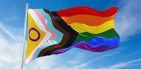 AlwaysLourry7's tweet photo. #Pride #LoveIsLove #BeYou https://t.co/q2FuTXpfEy