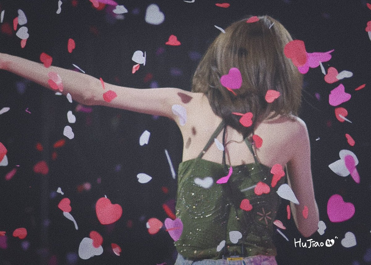 justmythme's tweet photo. The 🩵 heart 🩷 heart is so strong with these two huhu https://t.co/wS0daALgj7