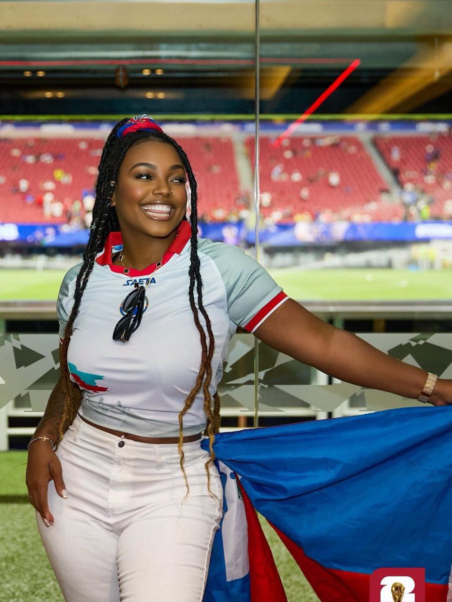 Kanta_Nia's tweet photo. Pépite 😍🇭🇹🇭🇹🇭🇹 https://t.co/mhSpBxfmsI