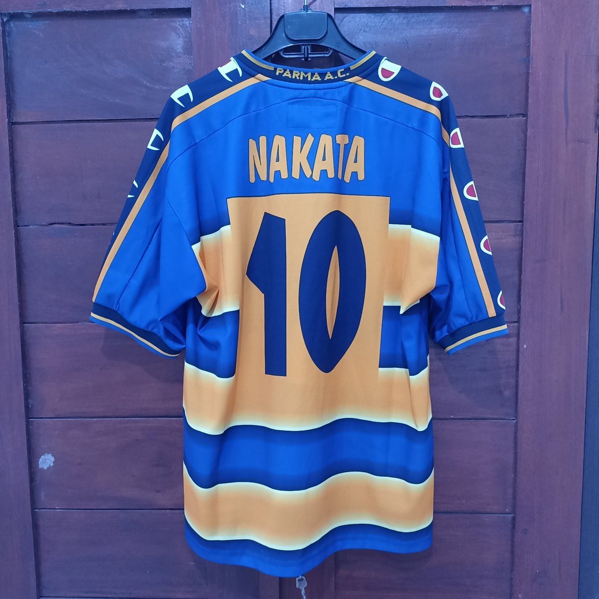 FajarSuyono_91's tweet photo. #jersey4sale
Fiorentina 1996 home size L 75 x 57 excellent 2,5 jt

Parma 2001/02 home size M 73 x 58 excellent 1,9 jt
Rekber on
Wa 085858357868
@Jerseyforum https://t.co/T6OgTJUV4z