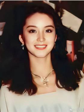 dabowagaga's tweet photo. 50年前的台灣第一美女。 https://t.co/Vd777bhRU0