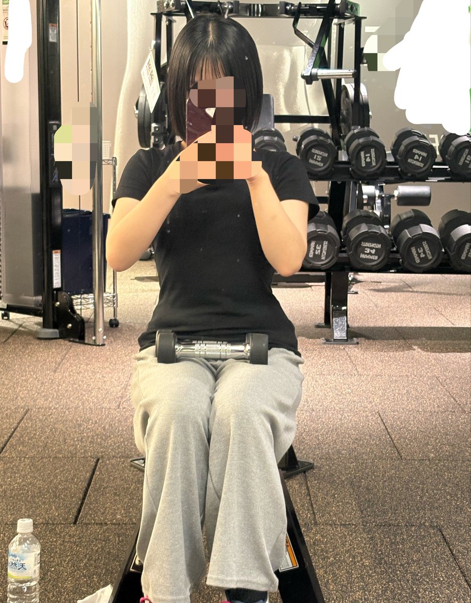 m__ifu's tweet photo. フリーウエイトやっと一人で入れて嬉しい😭ムキムキ目指します💪 https://t.co/h4MA0X5nO4