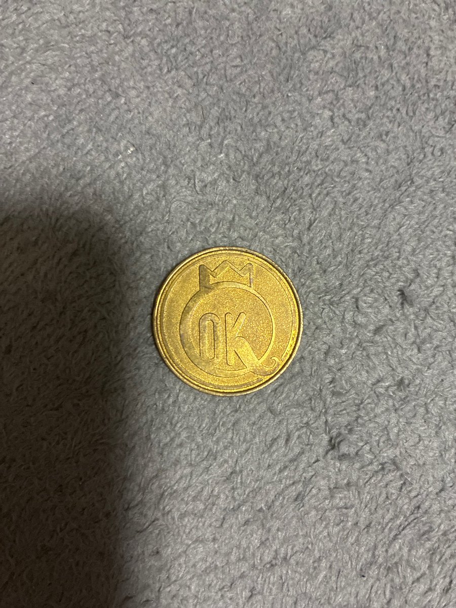 kasuaaasan's tweet photo. オーサカキングのコイン出てきたー
懐かしすぎる
これ知ってる人いる？
このコインて何に使えたのかわからないw https://t.co/izjKa9v9Wm