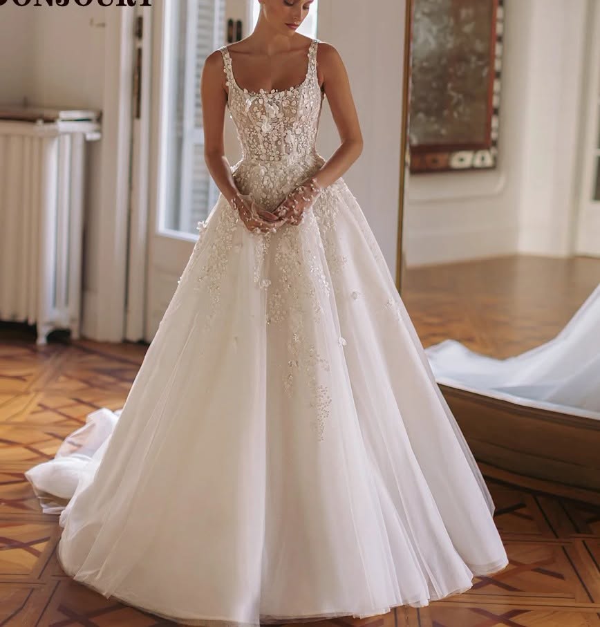 Hester78883934's tweet photo. TULLE APPLIQUES WEDDING DRESS🌸
Size-2 to 26W*
White, Ivory*
R4039-00*
Shipping Included*
Delivery-30/35 Working Days*
UPS Express Saver Couriers*
Code-BS98%🌸
"REVIEWS" https://t.co/Sc189yMvoh