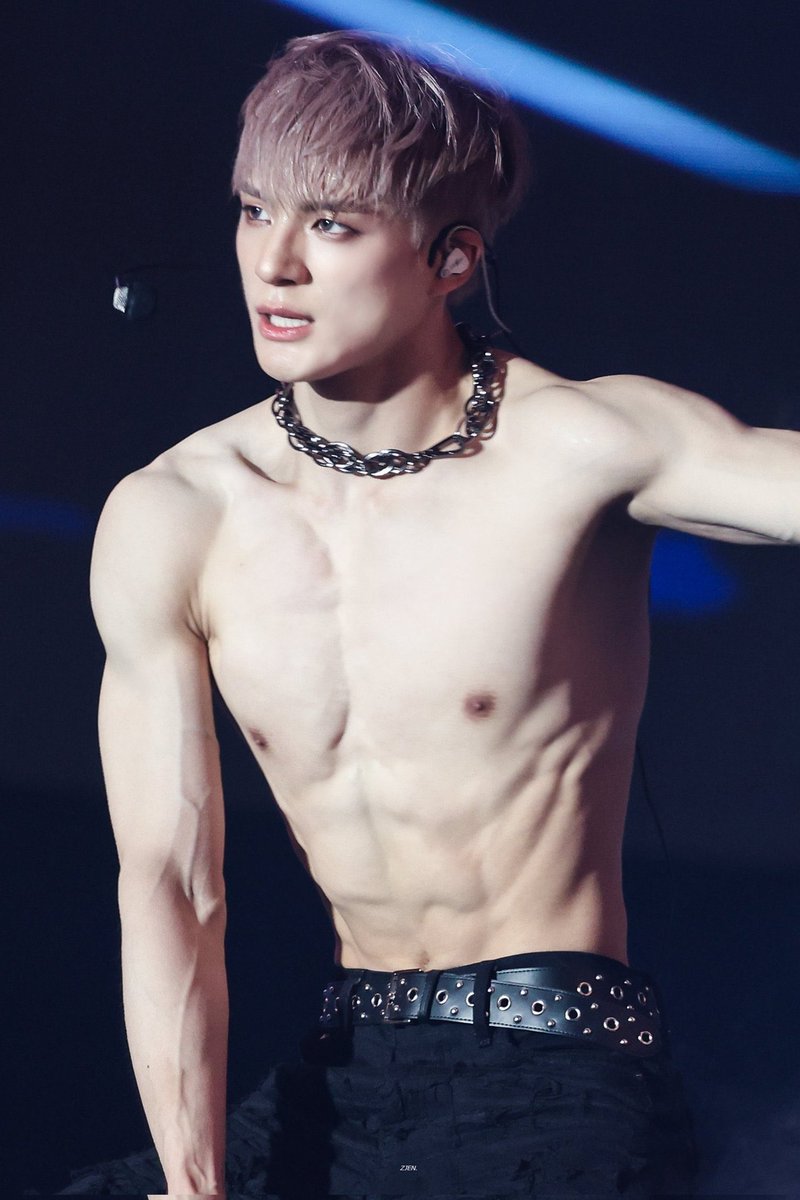 nctjenoir's tweet photo. the veins https://t.co/YJoVebTSkY