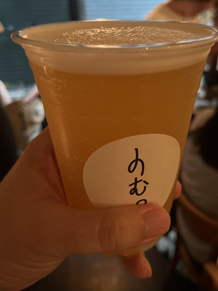 beer_telling's tweet photo. 昨日の3Tree TOから。
#3Tree と #CraftBank のコラボ、BANKきちゃった!
クラフトバンクといえば丹波栗を使ったピルスナーがありますが、コラボでは丹波栗を使ったヴァイツェン!
これすごー!始めヴァイツェンなんだけど、温度と共に栗が!しっかりと!栗のコクと甘さが出てくるの!おもろうまーい! https://t.co/oYlWeH7wRU