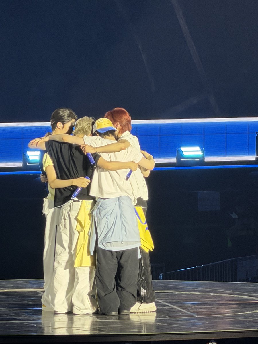 _miz0_0's tweet photo. 엉엉엉 내 소즁한 투어스....🥹🥹🥹🥹🥹 https://t.co/8fN0dkC30J