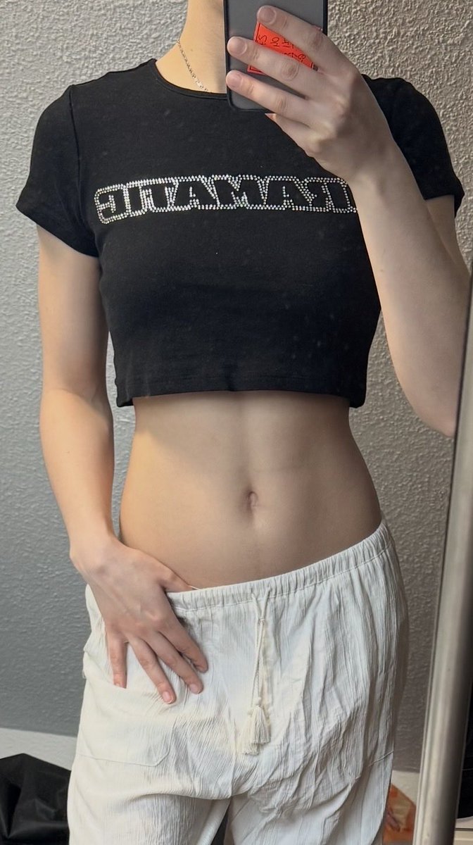 ichbines21's tweet photo. Es ist so heiss hier ! 🥵 welches Zahlschwein überrascht mich heute mit Paypal Überweisungen?💸
Ich warte ungern!😝💸 https://t.co/3wBADrr6bO