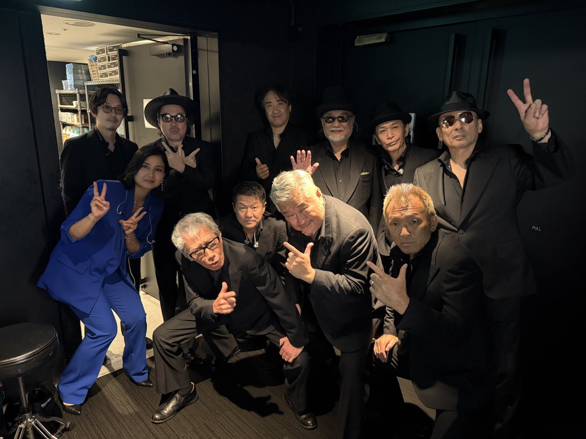 CKB_official's tweet photo. ビルボードライブ横浜のクレイジーケンバンド1日目ありがとうございました！！

わかばさんがサプライズ復帰し完全体になったCKB！！
本日は一段と盛り上がってました🎉

わかばさんおかえりなさい😊

by staff

#クレイジーケンバンド https://t.co/oXysBEo7Bo