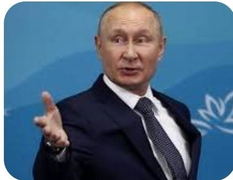 RobertoAvventu2's tweet photo. Putin si rivolge al governo della Germania dicendo: "Perché continuate a ripetere che vogliamo invadervi? Che vantaggio avremmo noi russi ad invadere un paese ormai fallito come il vostro? Forse devo ricordarvi io che siete in recessione? E vi dirò di più: Nessuno con buon senso avrebbe interesse ad invadervi,visto i vostri grandi problemi con la criminalità che avete importato,la disoccupazione alle stelle,il Welfare è al collasso;..non avete materie prime,...dunque tranquilli".