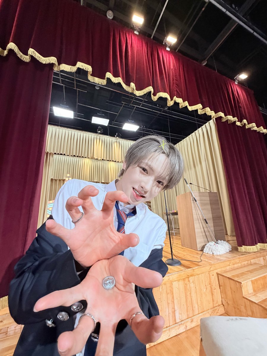 sunrayryo's tweet photo. Nangis sih aku https://t.co/0Spp52xQp1